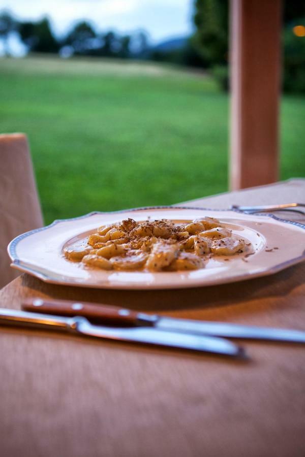 Locanda Perinella Castelgomberto Luaran gambar