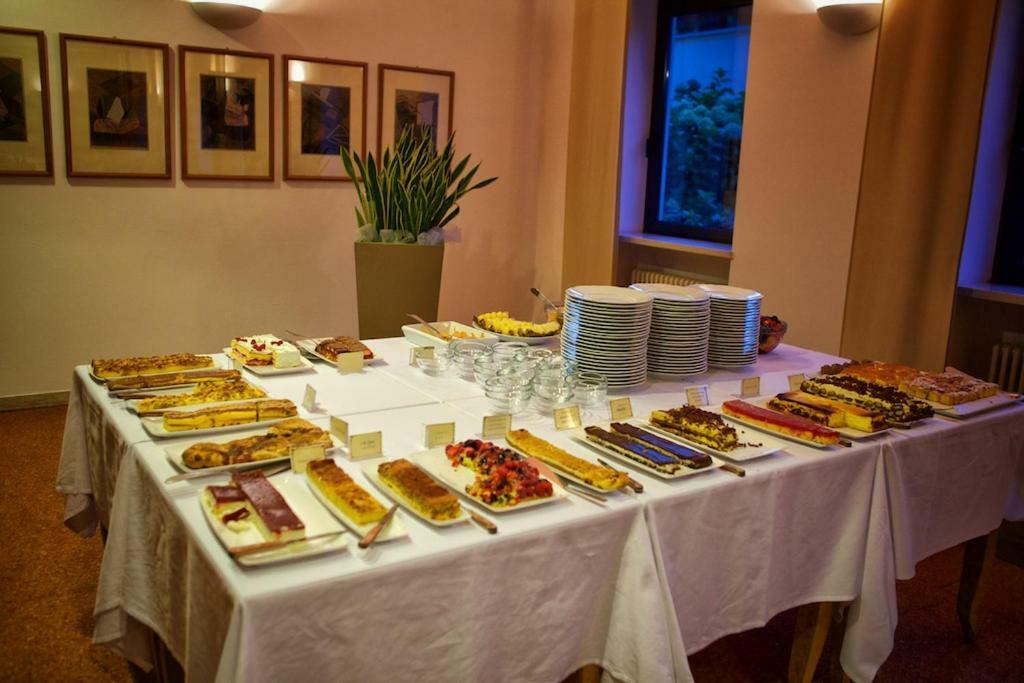 Locanda Perinella Castelgomberto Luaran gambar